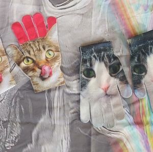 NWOT Set of kitty cat gloves